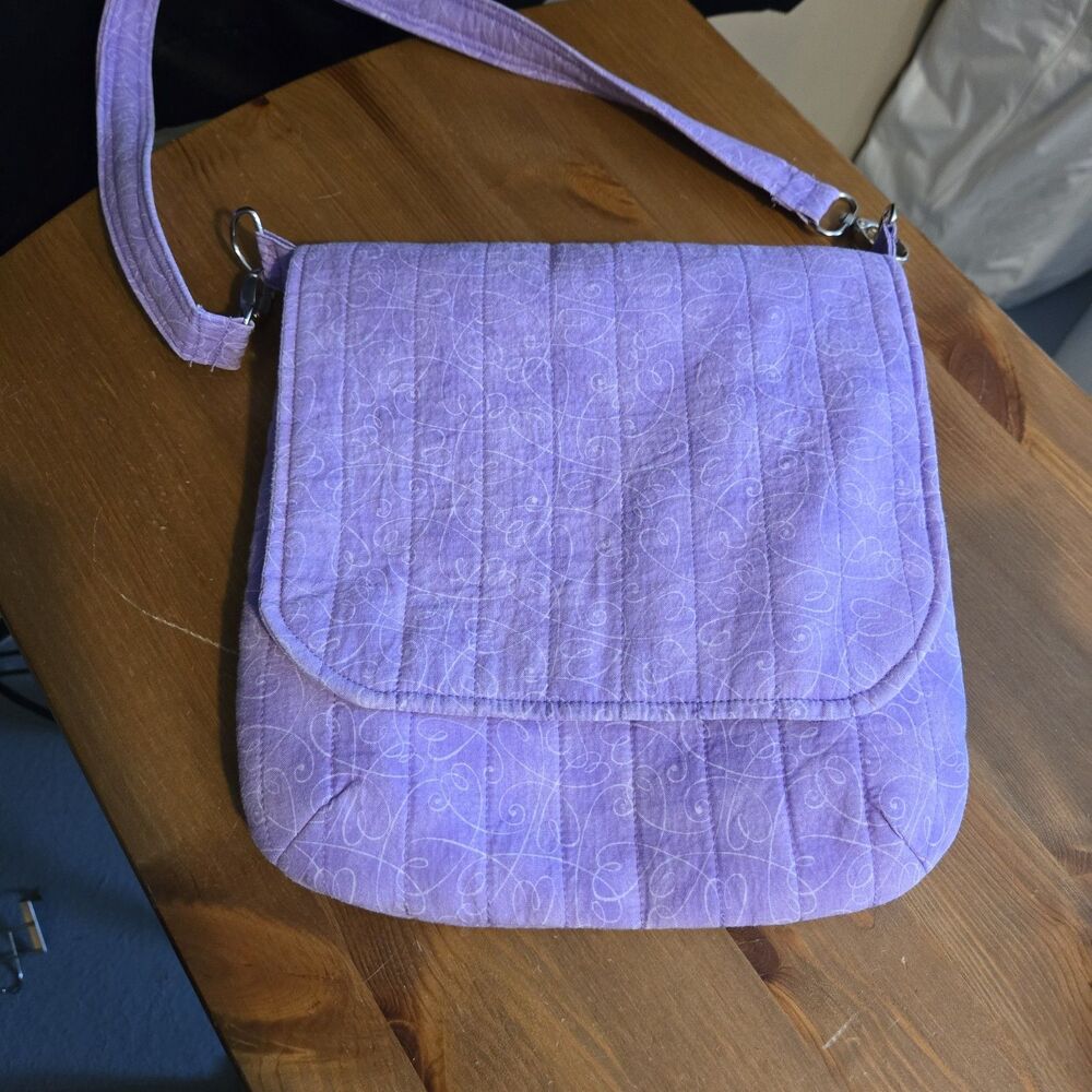 Quilted Lavender Shoulder Bag With Heart Design & Silver Metal Hardware